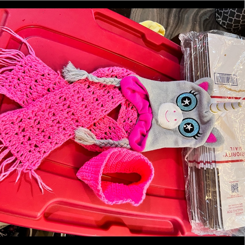 Girls Winter Accessory Bundle - Picture 2 of 5